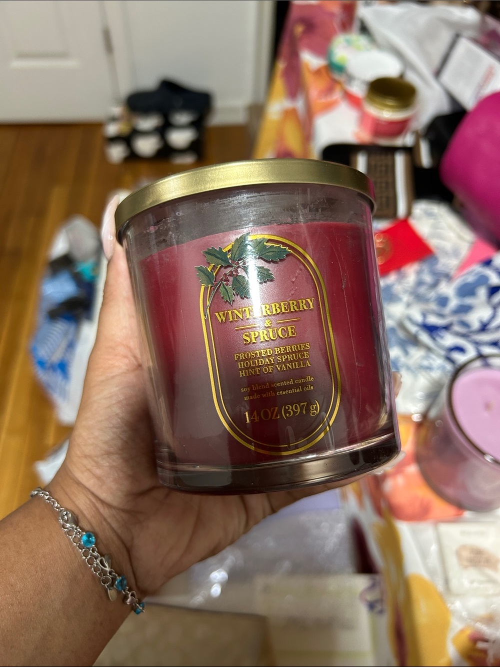 Winterberry & Spruce Scented Candle - Red with Gold Lid